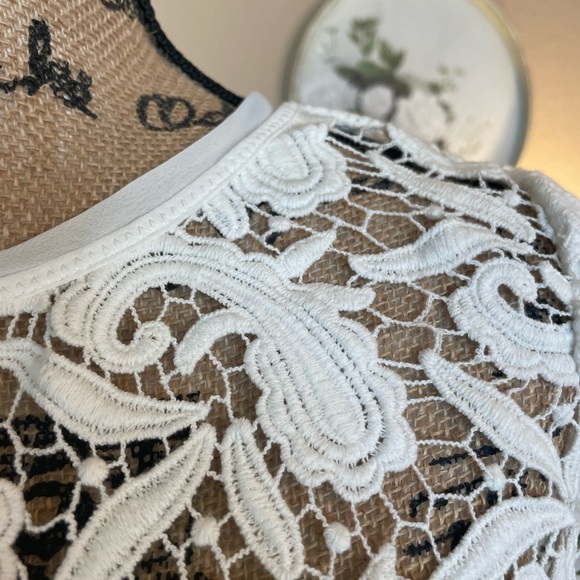 NWT Loft White Paisley Pattern Crotched Open Top - Picture 4 of 15